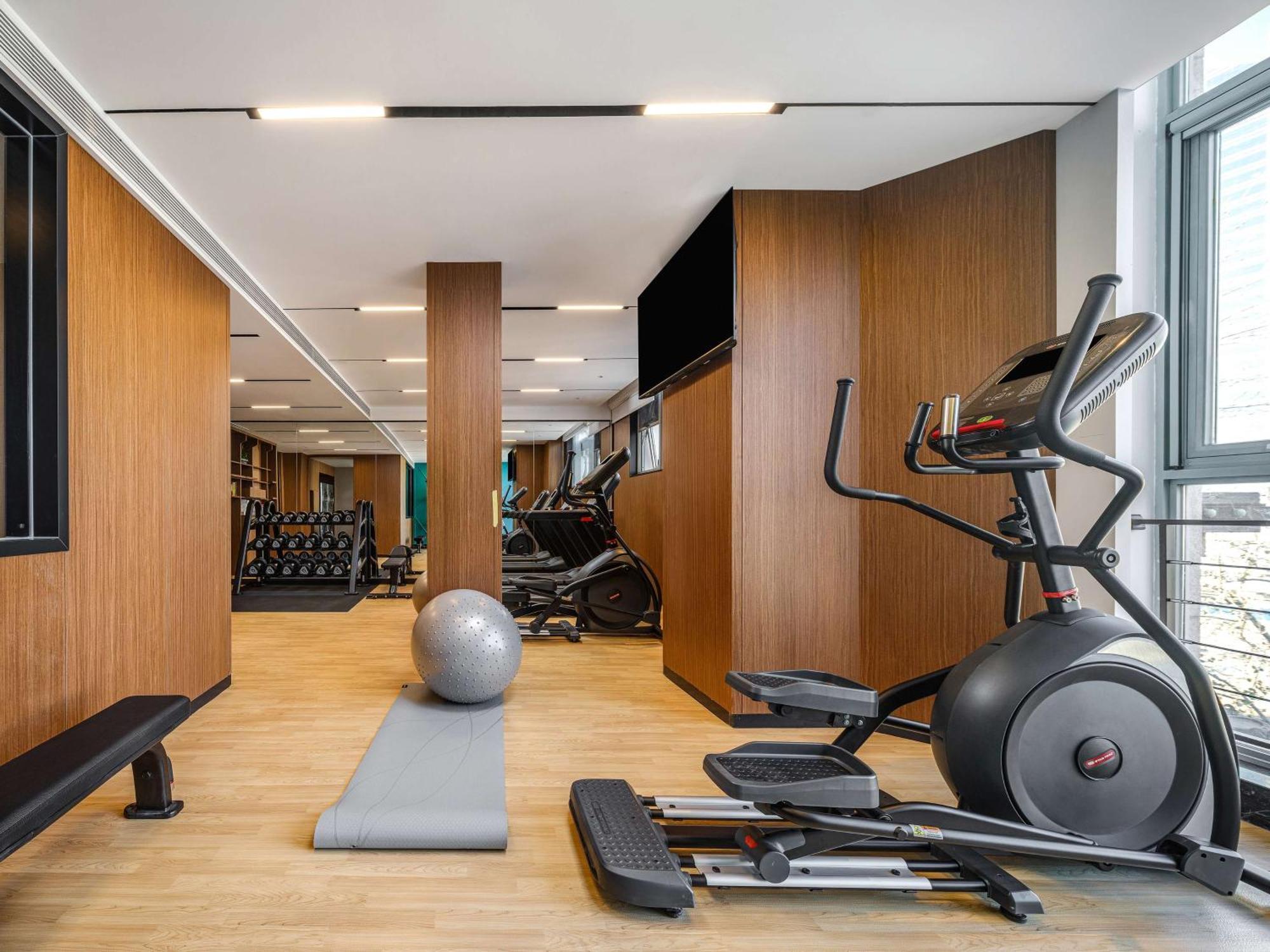 Hilton Garden Inn Beijing Guomao Pequim Exterior foto