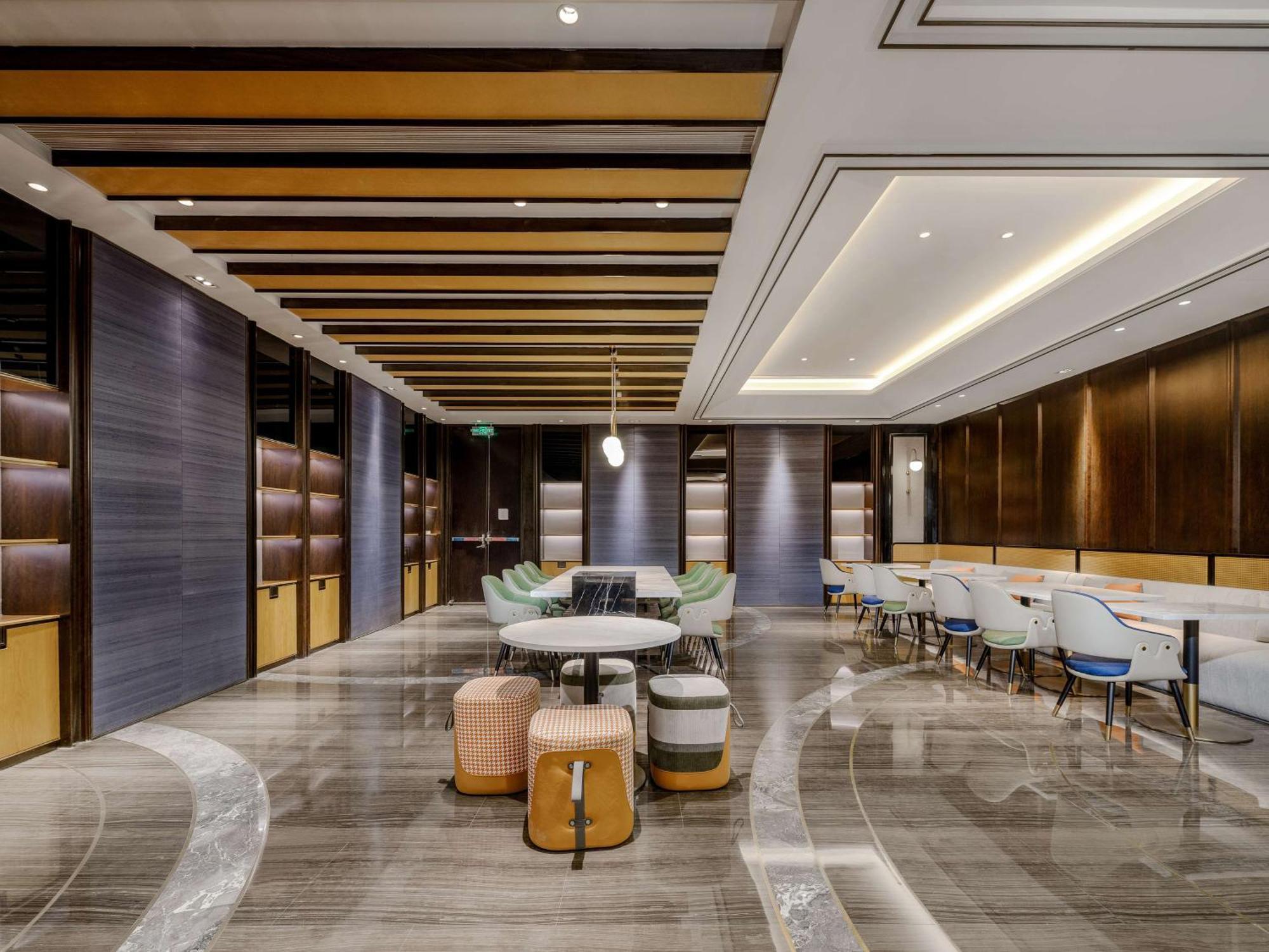 Hilton Garden Inn Beijing Guomao Pequim Exterior foto